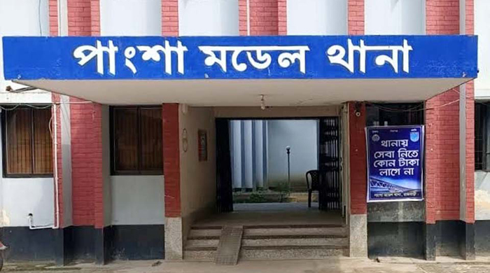  পাংশার পাট্টার আসামী ধরতে গিয়ে সন্ত্রাসী হামলায় পুলিশসহ আহত-৩